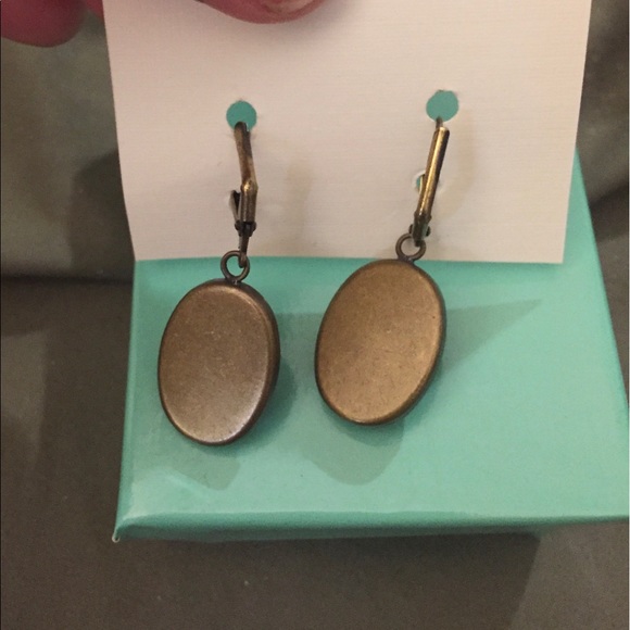 Red Jade and Brass Oval Drop Earrings - Picture 4 of 4